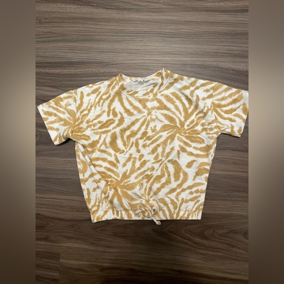 Jessica Simpson Kids Tan and White Shirt cropped size 4T - Picture 3 of 4